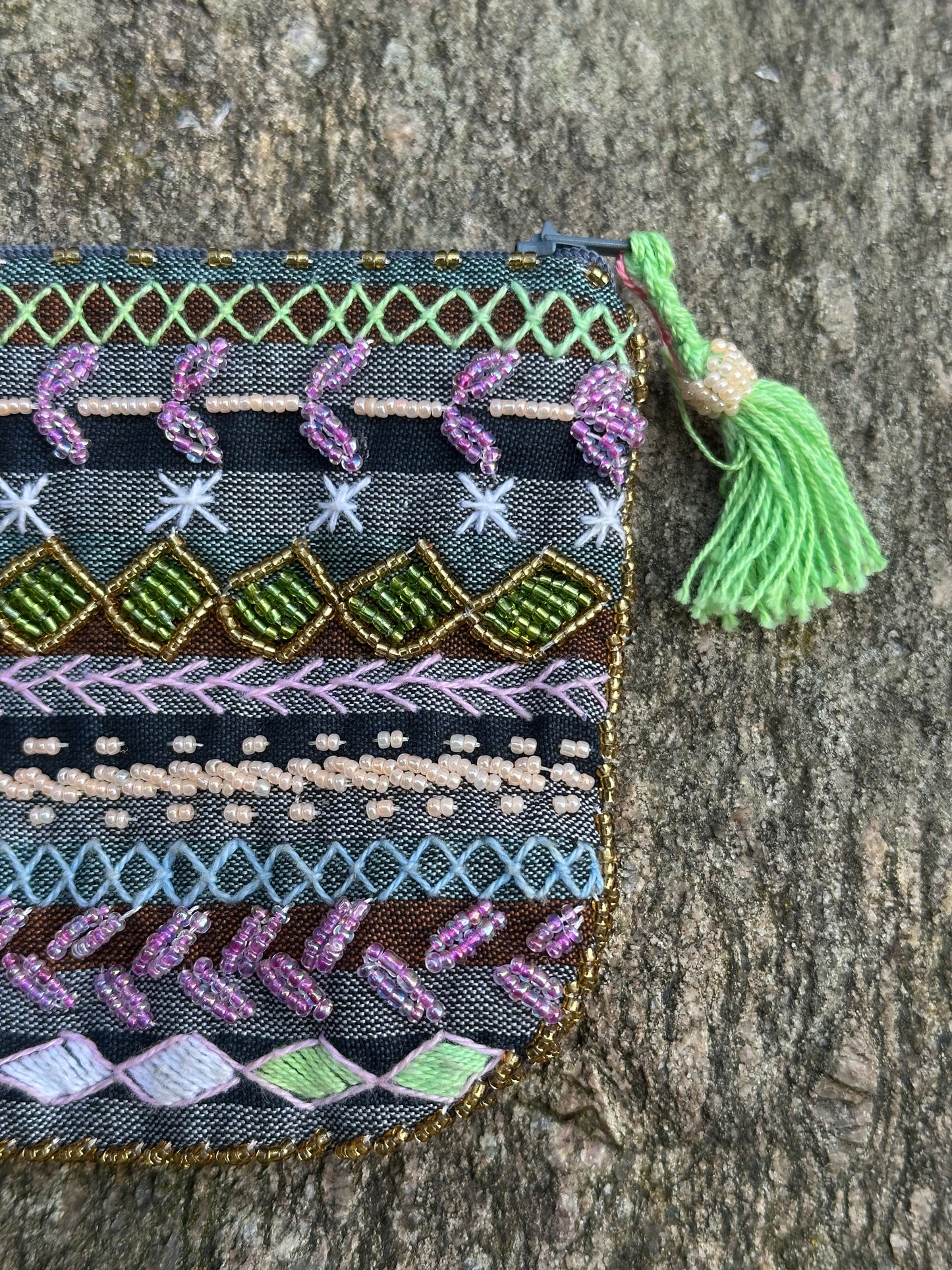 # 20 Brodert veske fra St.Catherine Sinai