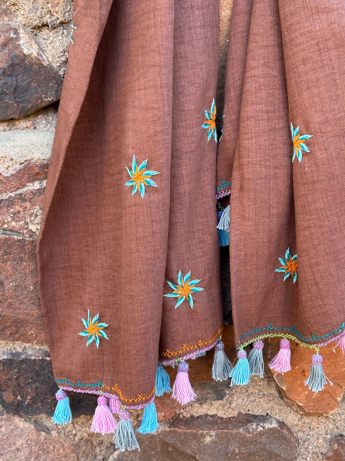 Brodert sjal brunt fra St.Catherine Sinai