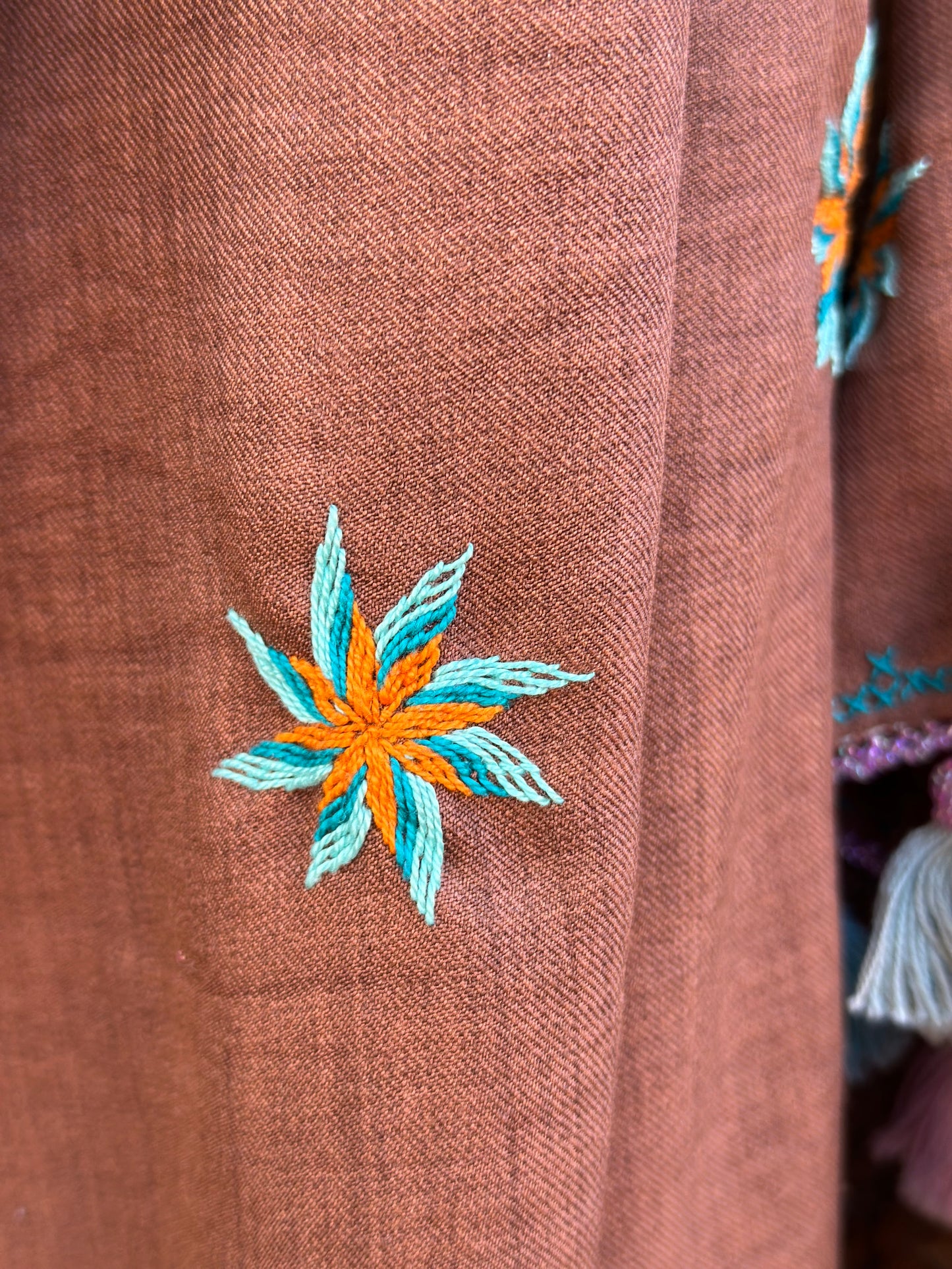 Brodert sjal brunt fra St.Catherine Sinai