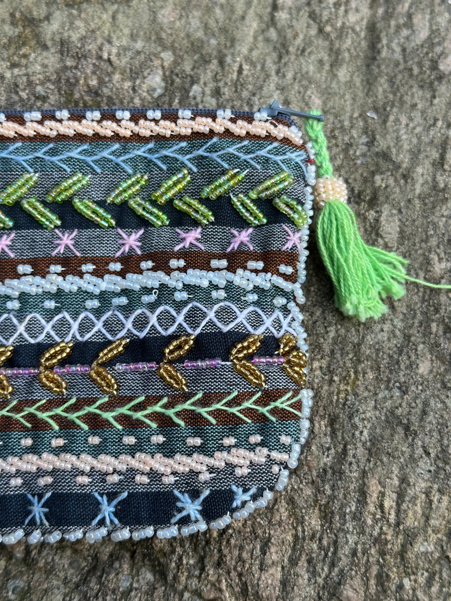 # 22 Brodert veske fra St.Catherine Sinai