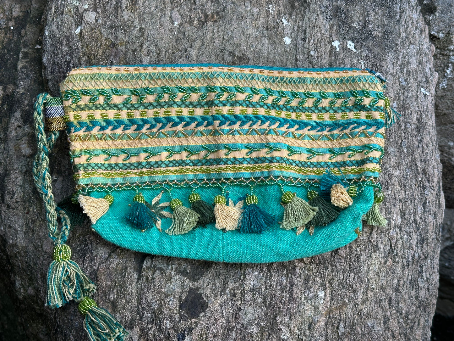 # 17 Brodert clutch veske fra St.Catherine Sinai