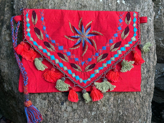 # 23 Brodert clutch veske fra St.Catherine Sinai