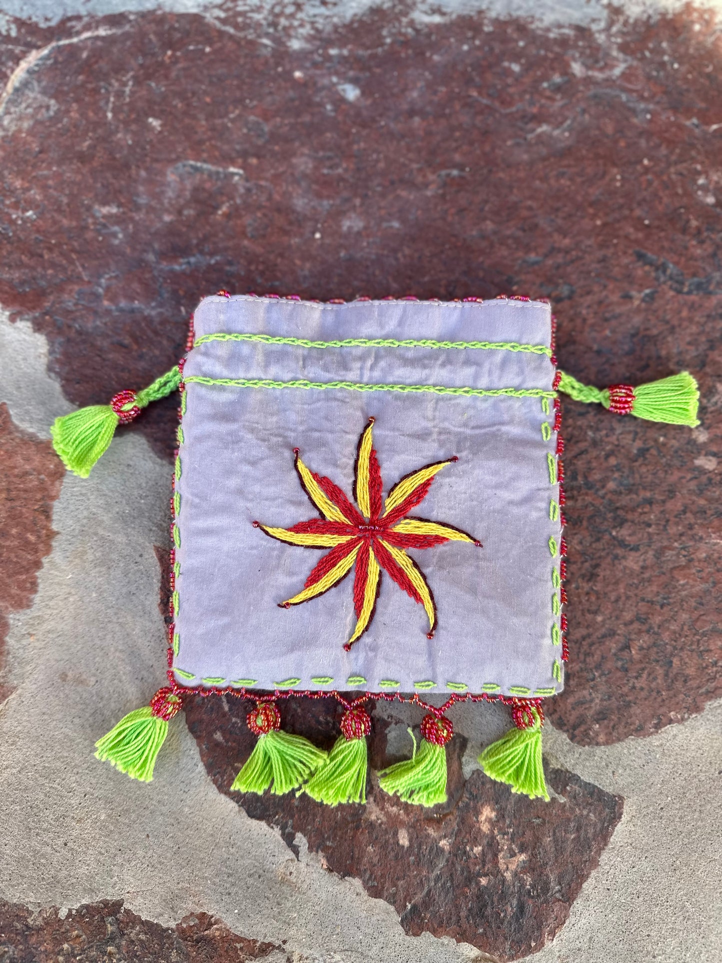 # 34 Sinai brodert liten sukkerpose