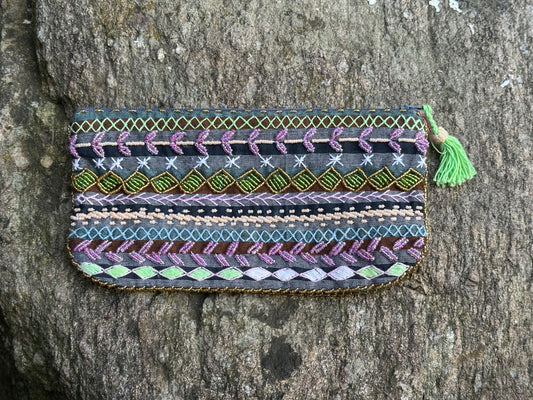 # 20 Brodert veske fra St.Catherine Sinai
