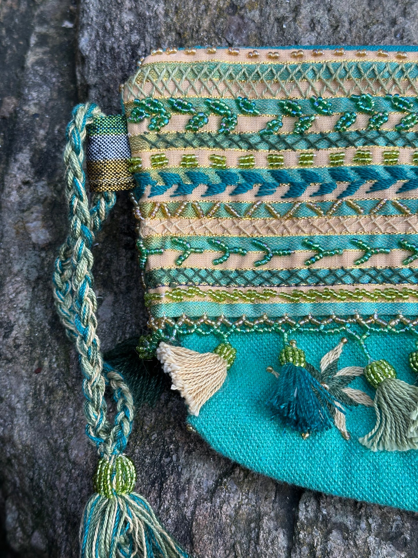 # 17 Brodert clutch veske fra St.Catherine Sinai