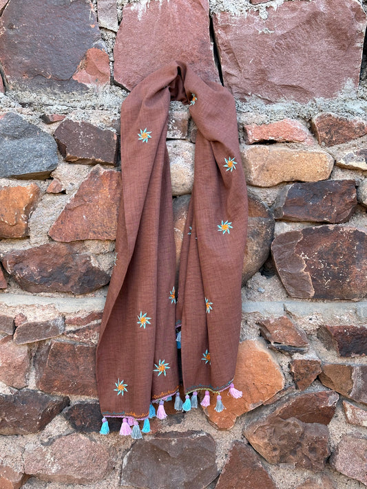 Brodert sjal brunt fra St.Catherine Sinai