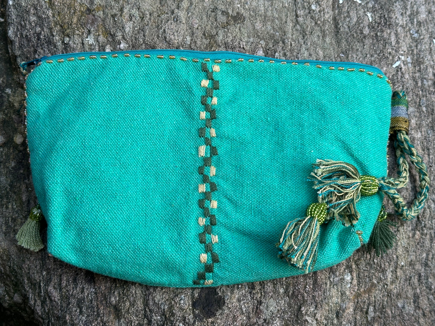 # 17 Brodert clutch veske fra St.Catherine Sinai