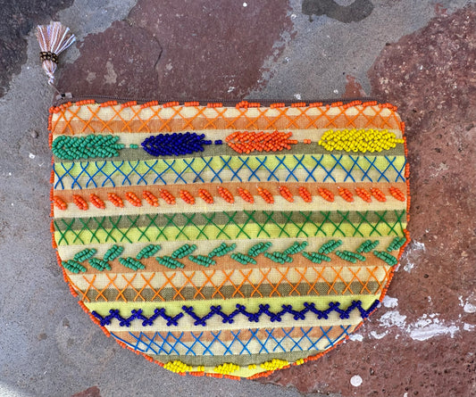 # 7 Brodert liten veske fra St.Catherine Sinai